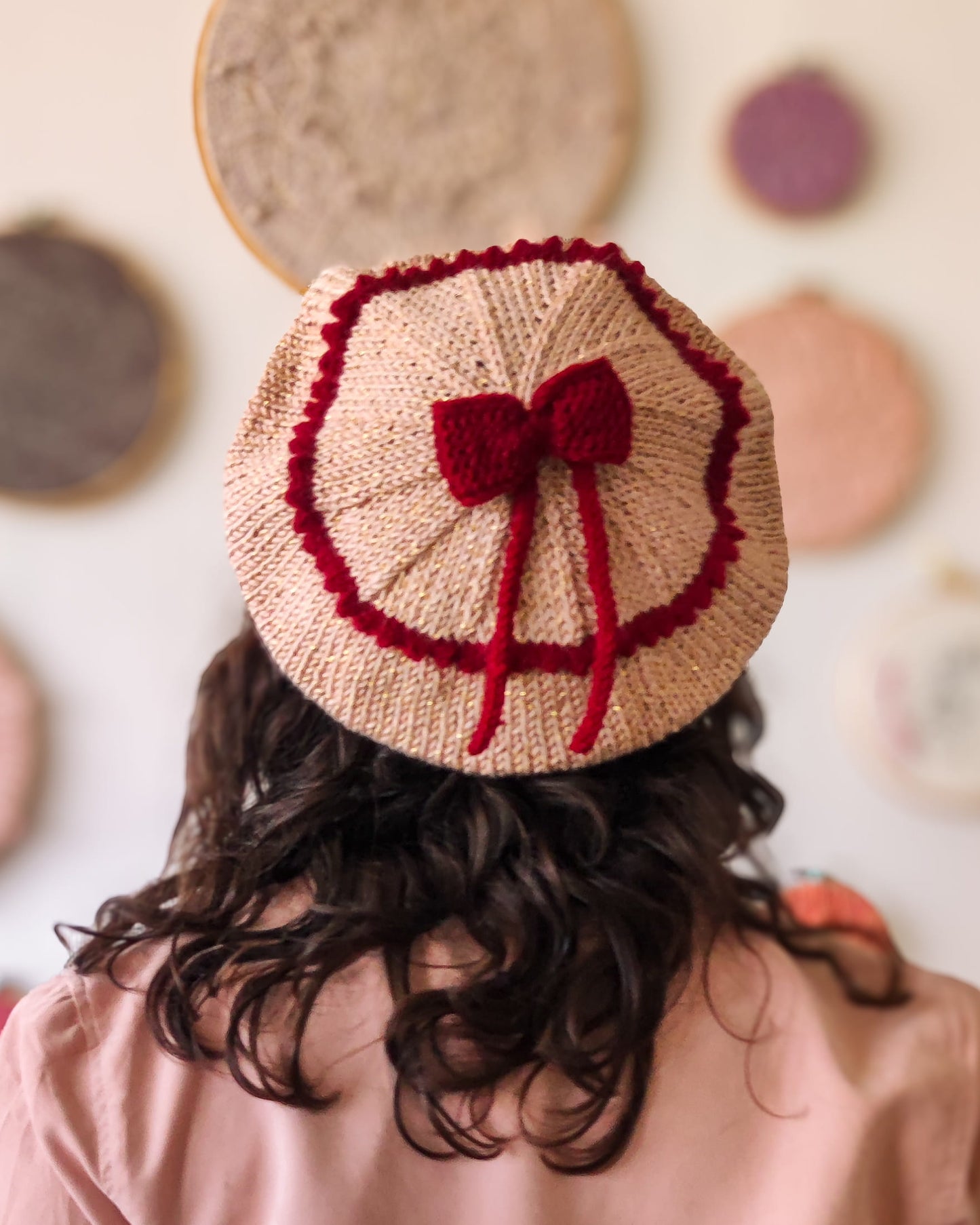 Patron de tejido mas video "Boina Coquette"