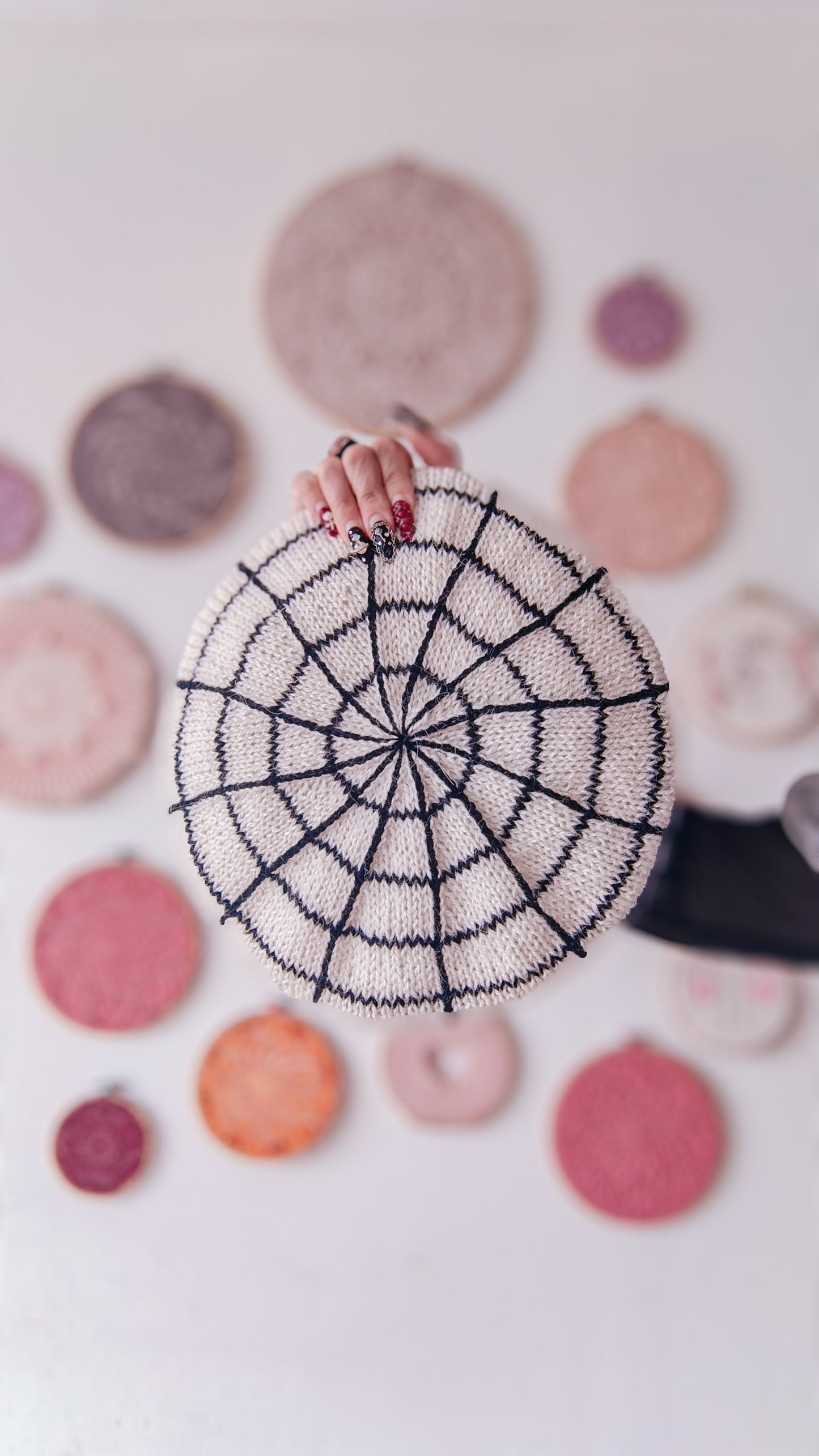 Patrón de tejido mas video "Boina Ryodan"