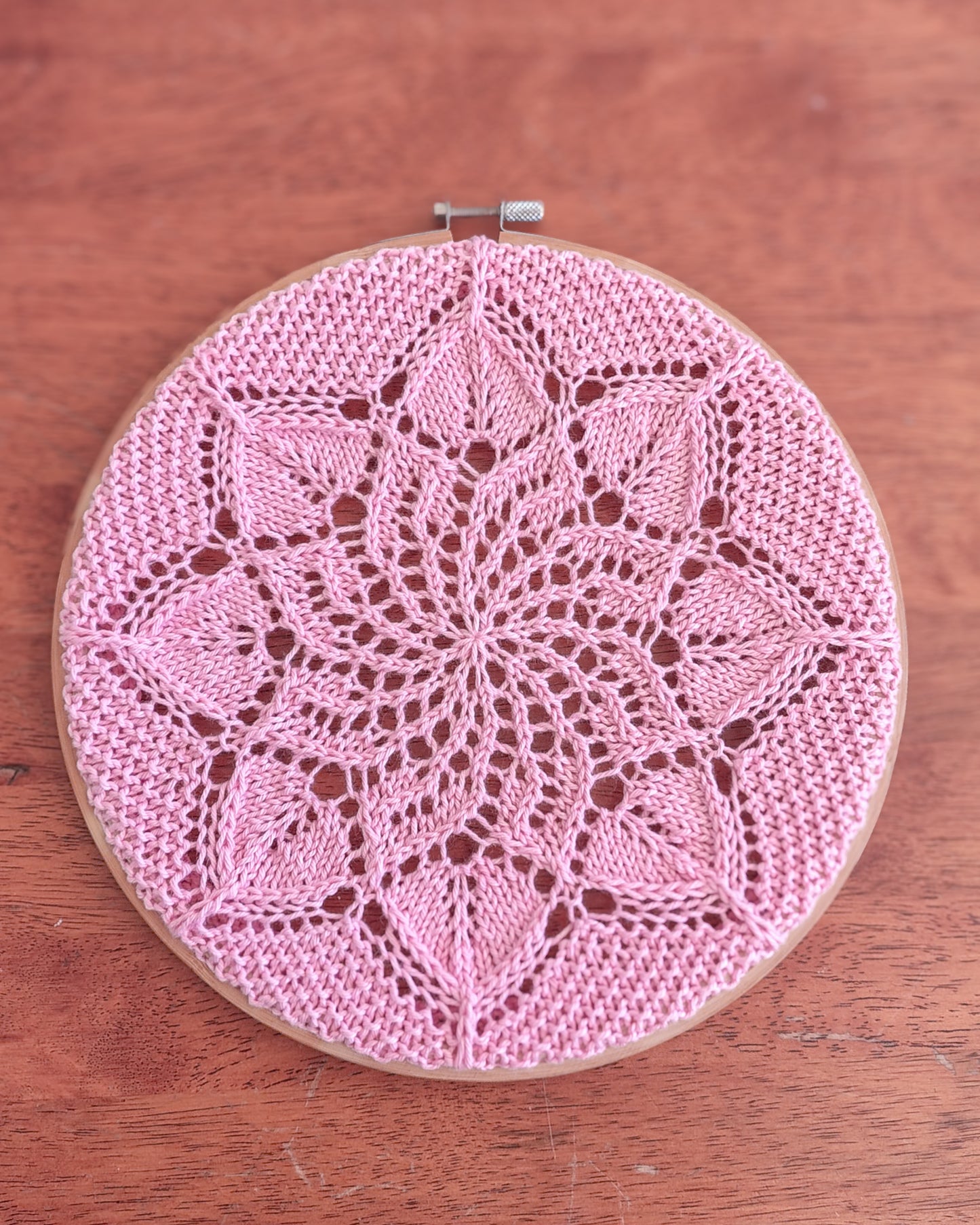 Patrón de tejido "Mandala Sakura"
