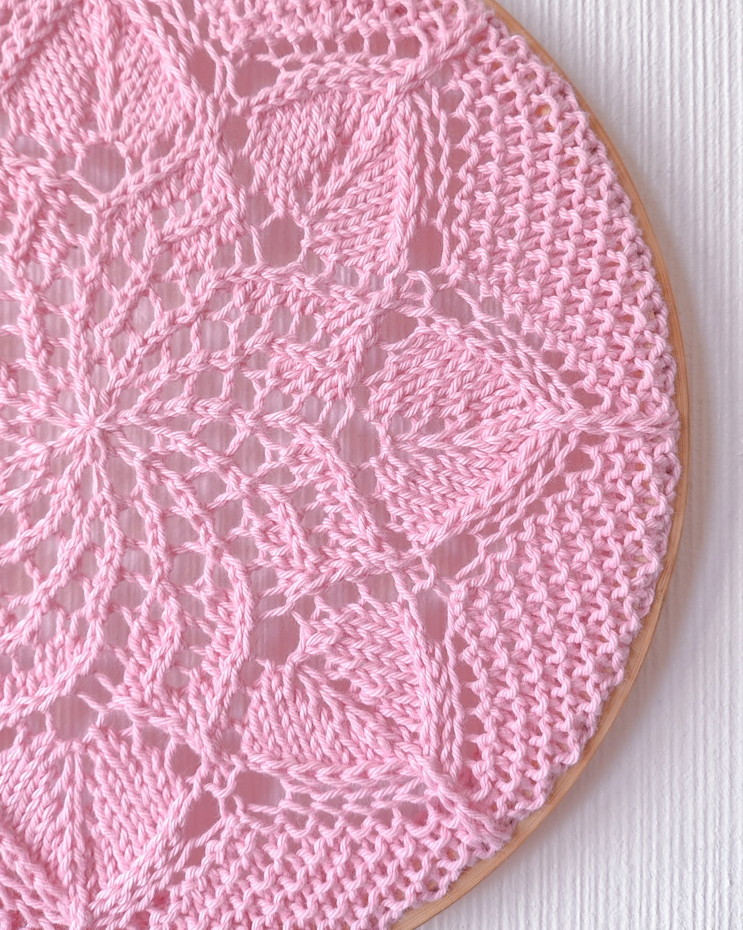Patrón de tejido "Mandala Sakura"