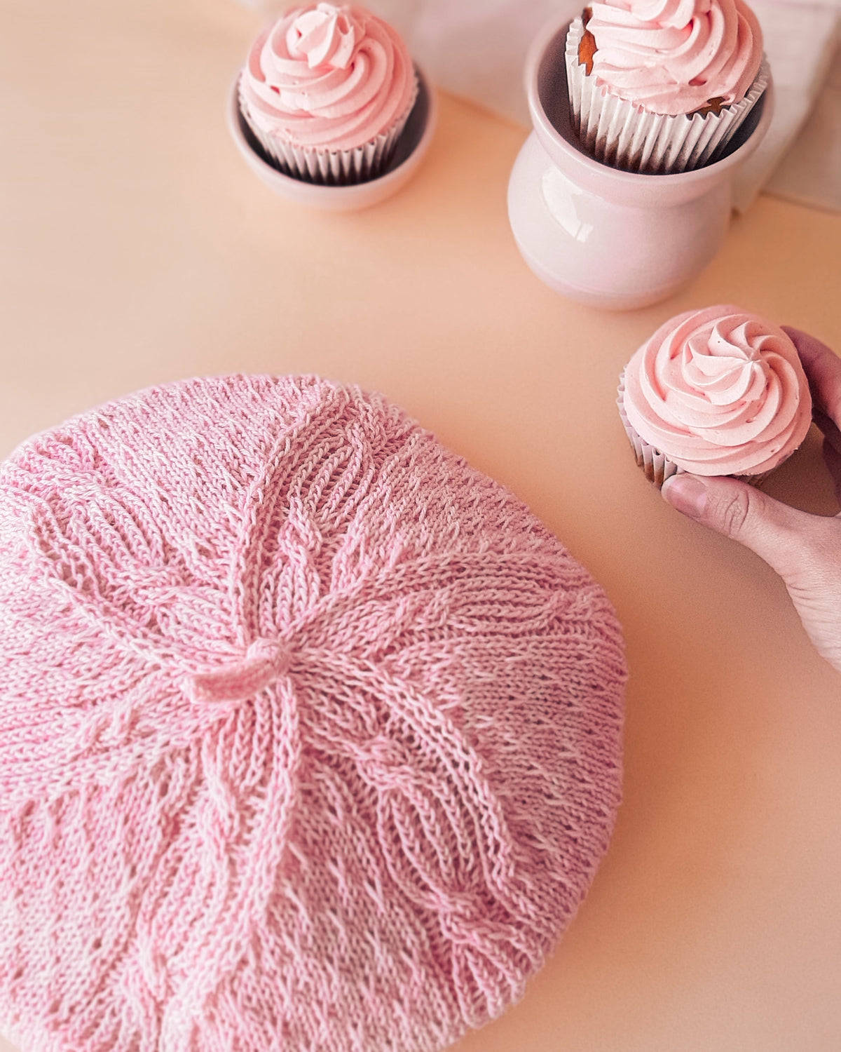 Patrón de tejido "Boina Cupcake"