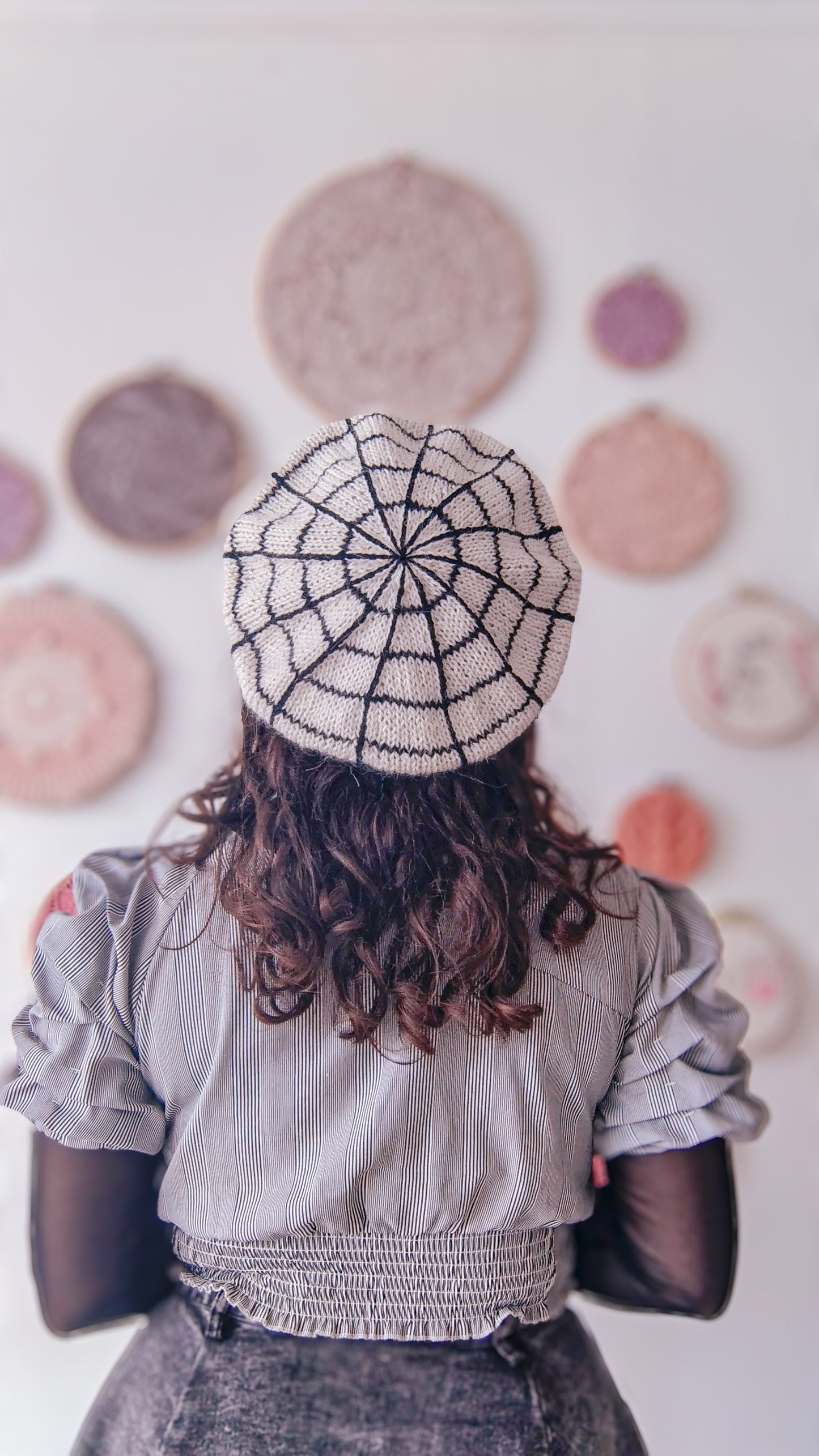 Patrón de tejido mas video "Boina Ryodan"