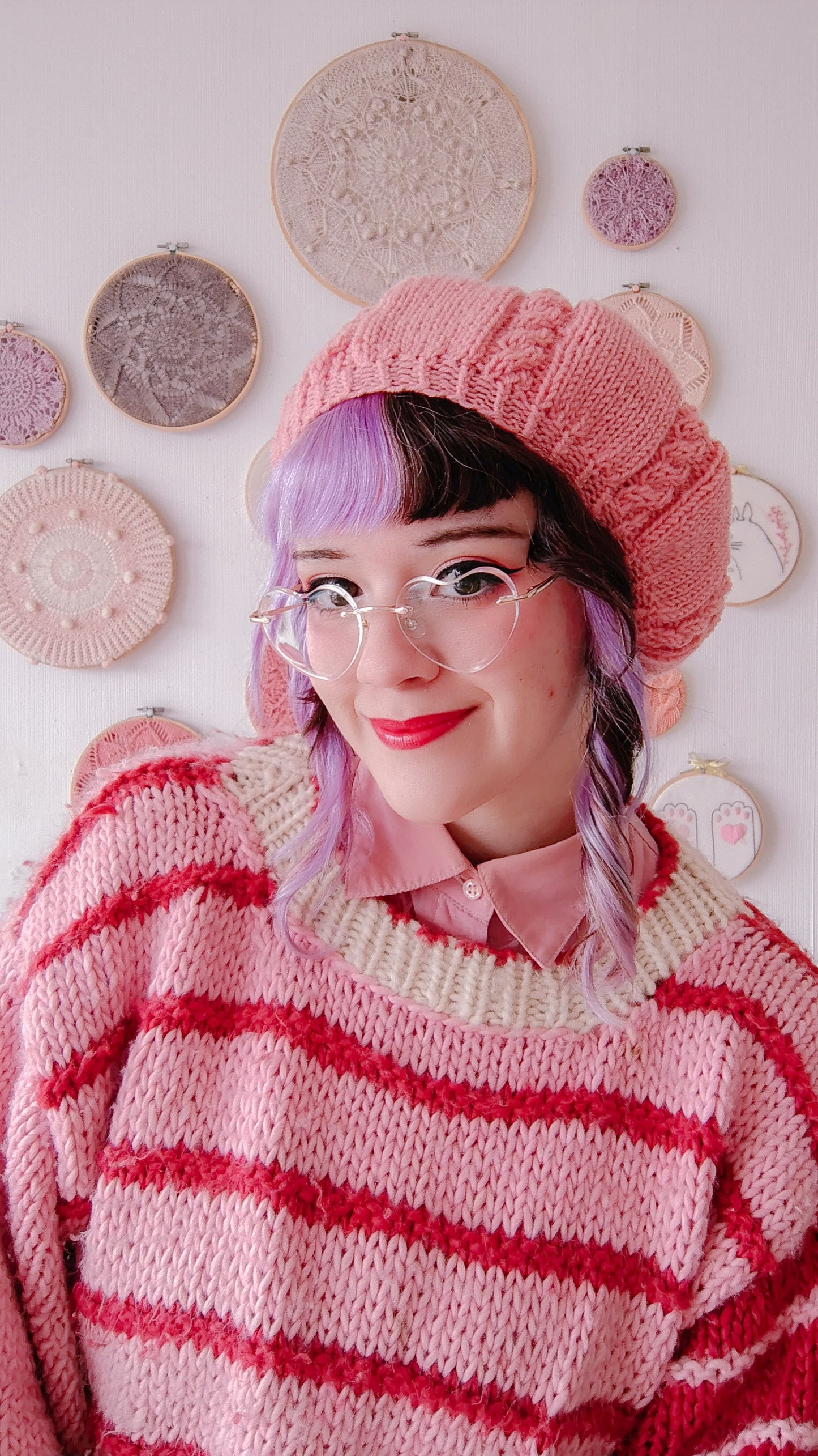 Patron de tejido mas video "Boina Carrusel"